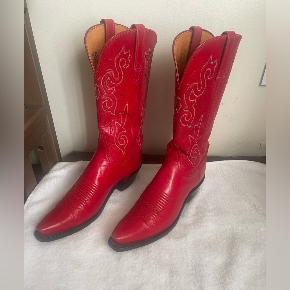 Luchesse 1883 Red boots